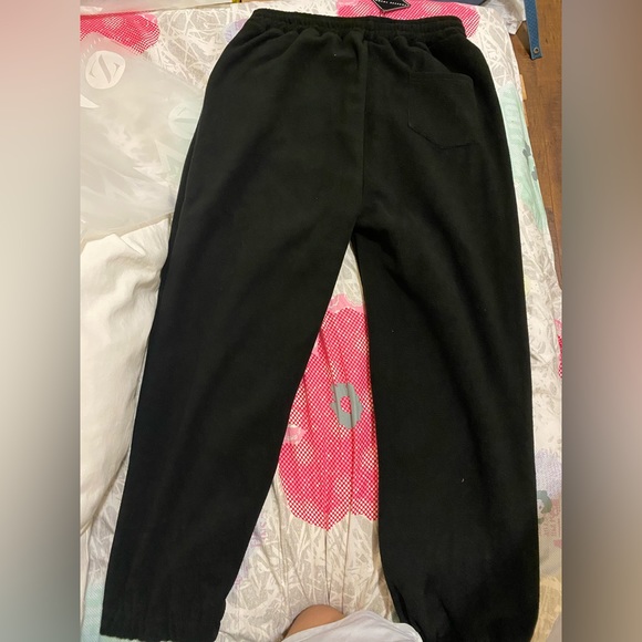 Joggers - Picture 2 of 4